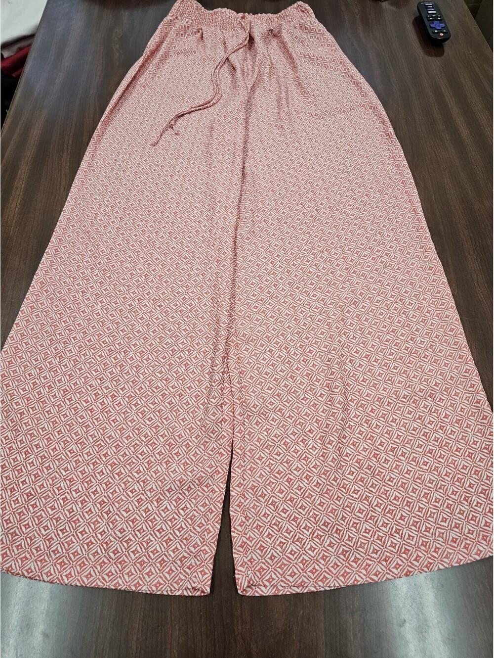 Coral White Geometric Print Wide Leg Palazzo Pants Womens Small Closet Full